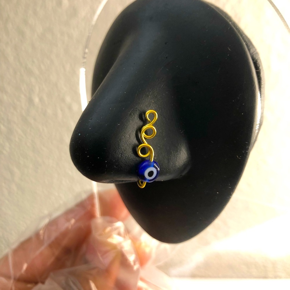Nose Cuff